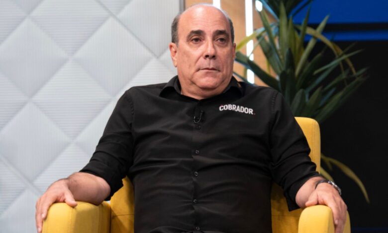 Roque Espaillat en Imagen Pública TV: “La política es una pocilga de serpientes”